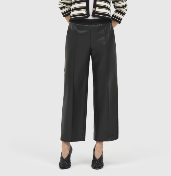 MAC Chiara Cropped Black Vegan Leather